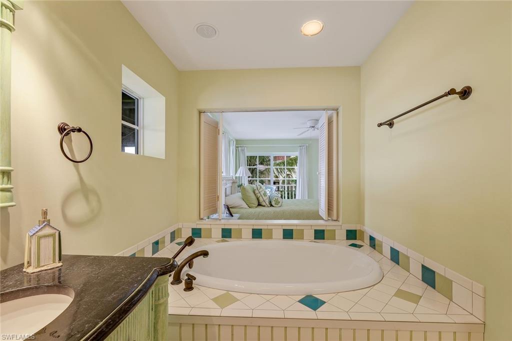 CAPE HARBOUR - Residential