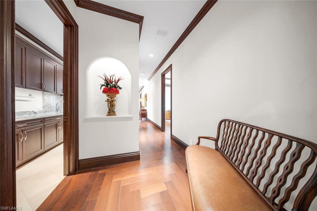 THORNHILL - Residential