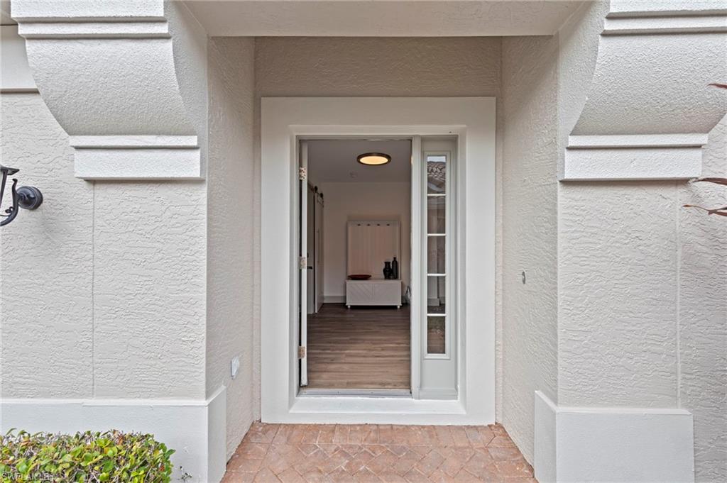 10037 Colonial Country Club BLVD