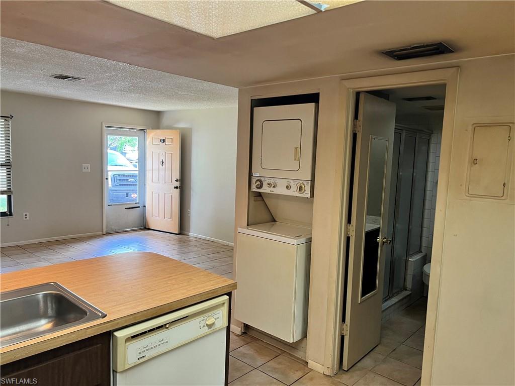 LEXINGTON CONDO - Residential