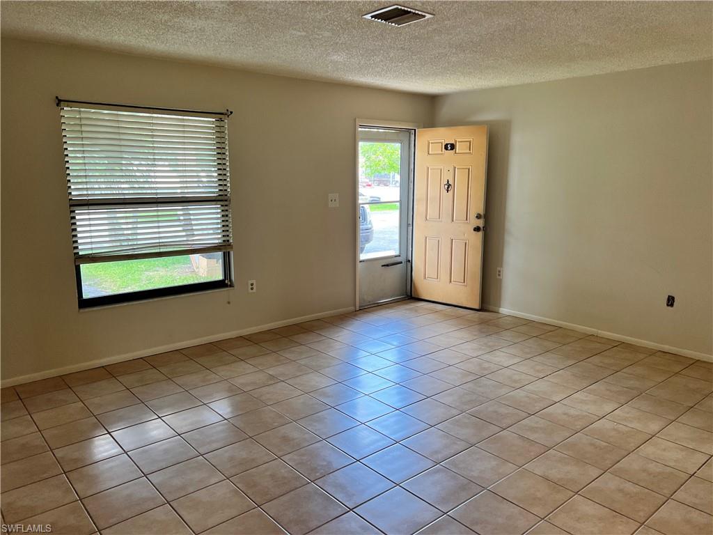 LEXINGTON CONDO - Residential