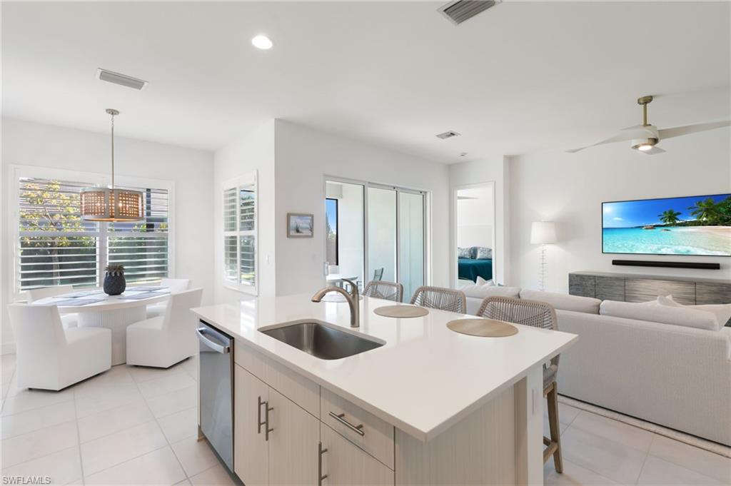 VALENCIA TRAILS - Residential