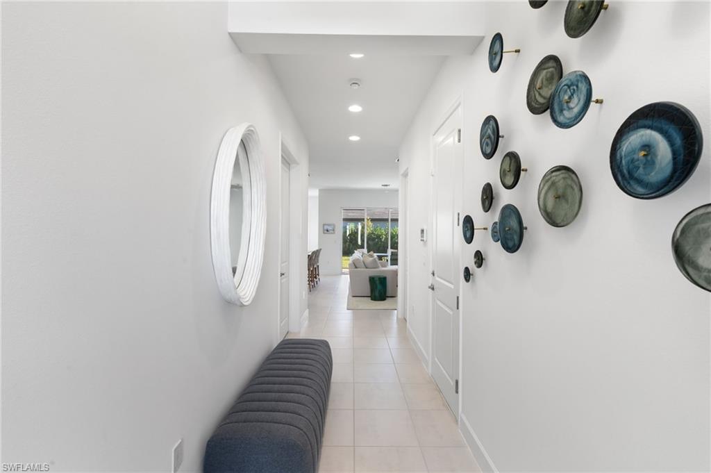 VALENCIA TRAILS - Residential