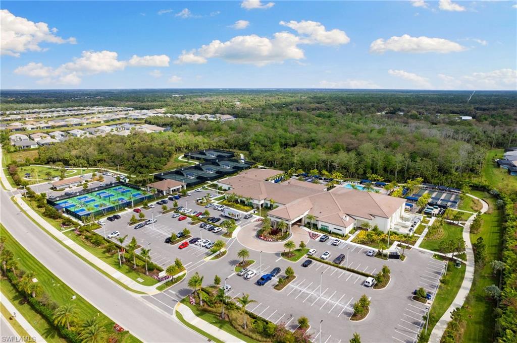 VALENCIA TRAILS - Residential