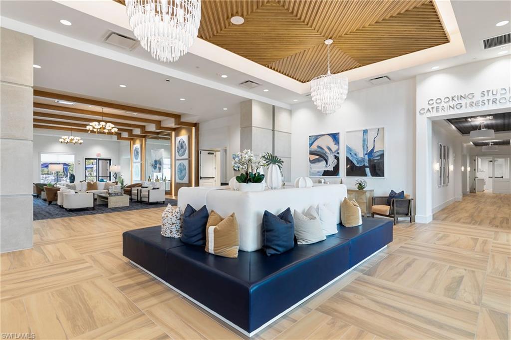 VALENCIA TRAILS - Residential