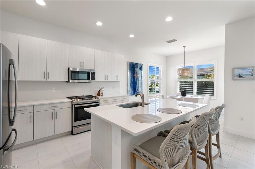 VALENCIA TRAILS - Residential