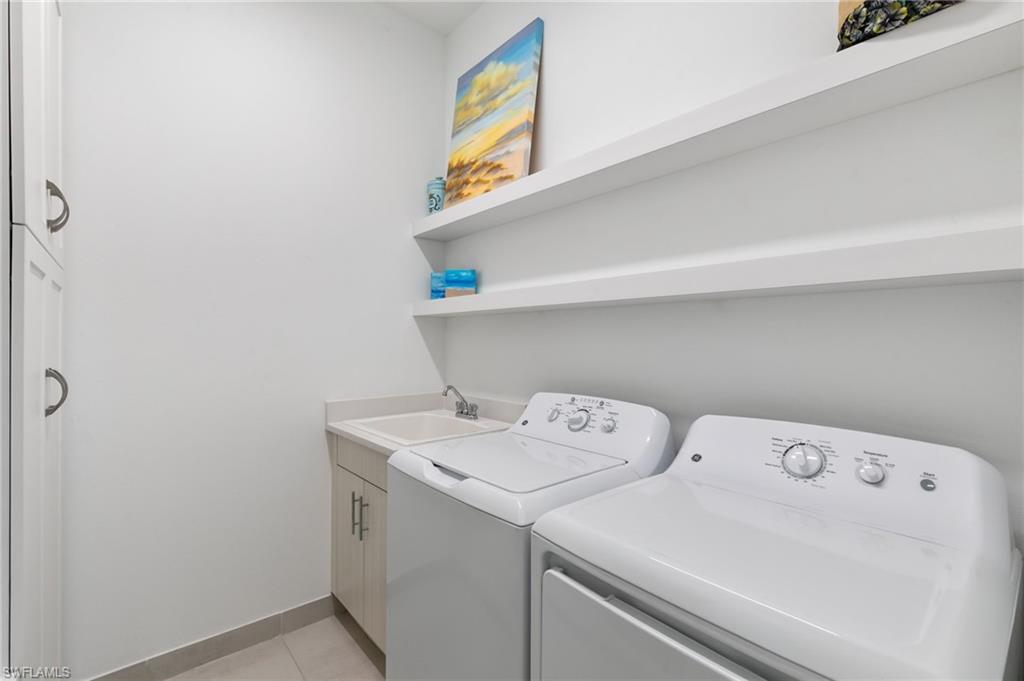 VALENCIA TRAILS - Residential