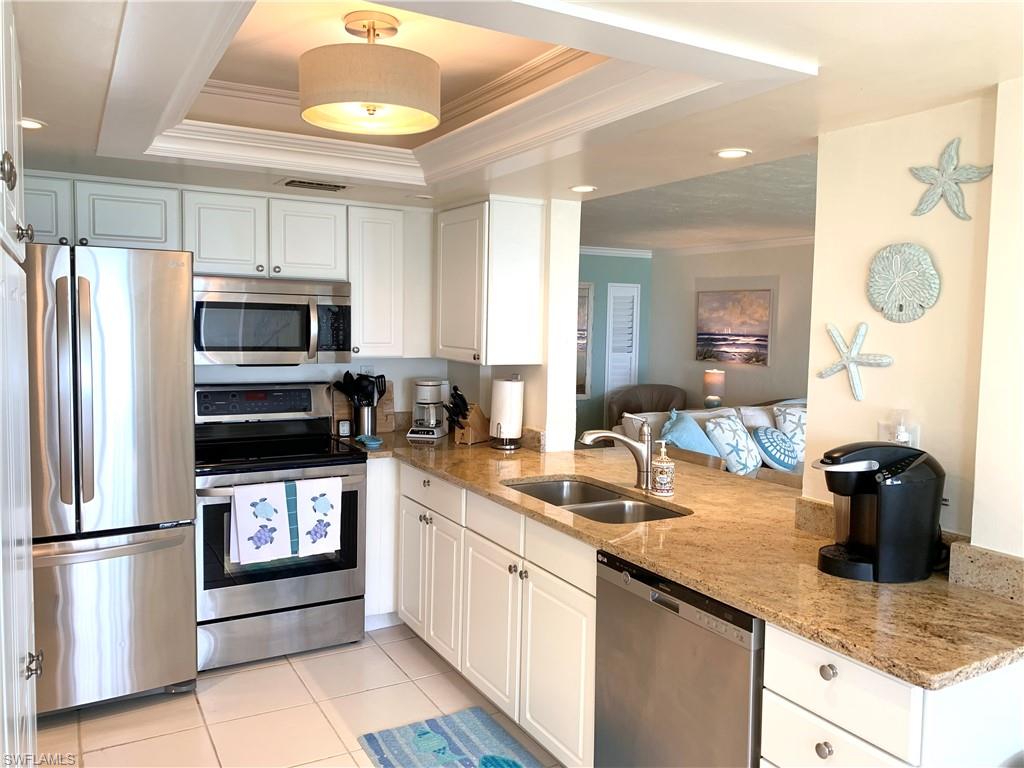 BAYSHORES - Residential Lease