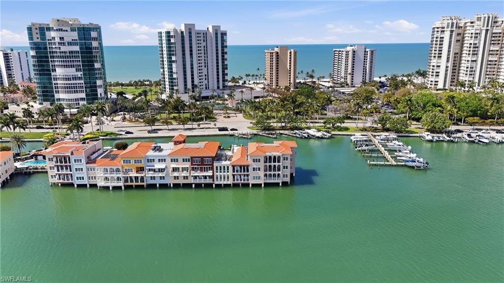 VENETIAN VILLAS - Residential