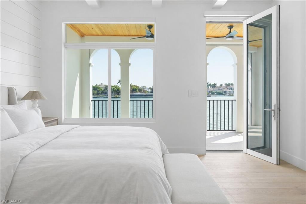 VENETIAN VILLAS - Residential