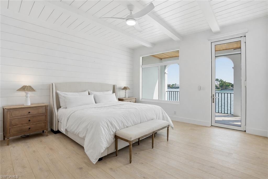 VENETIAN VILLAS - Residential