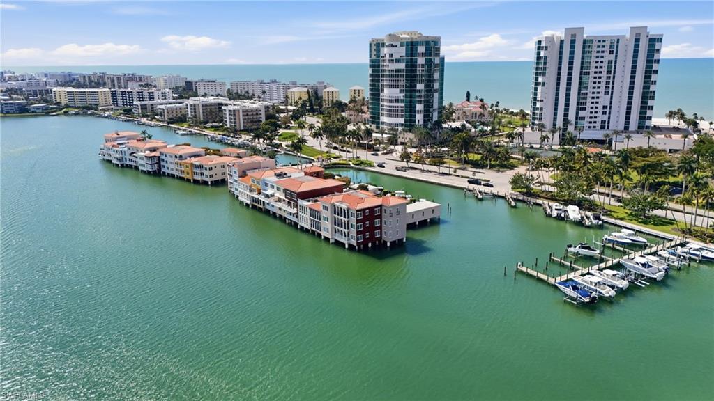 VENETIAN VILLAS - Residential