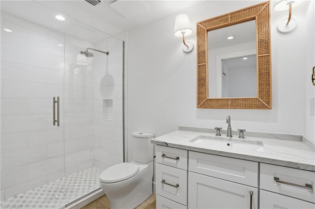 VENETIAN VILLAS - Residential