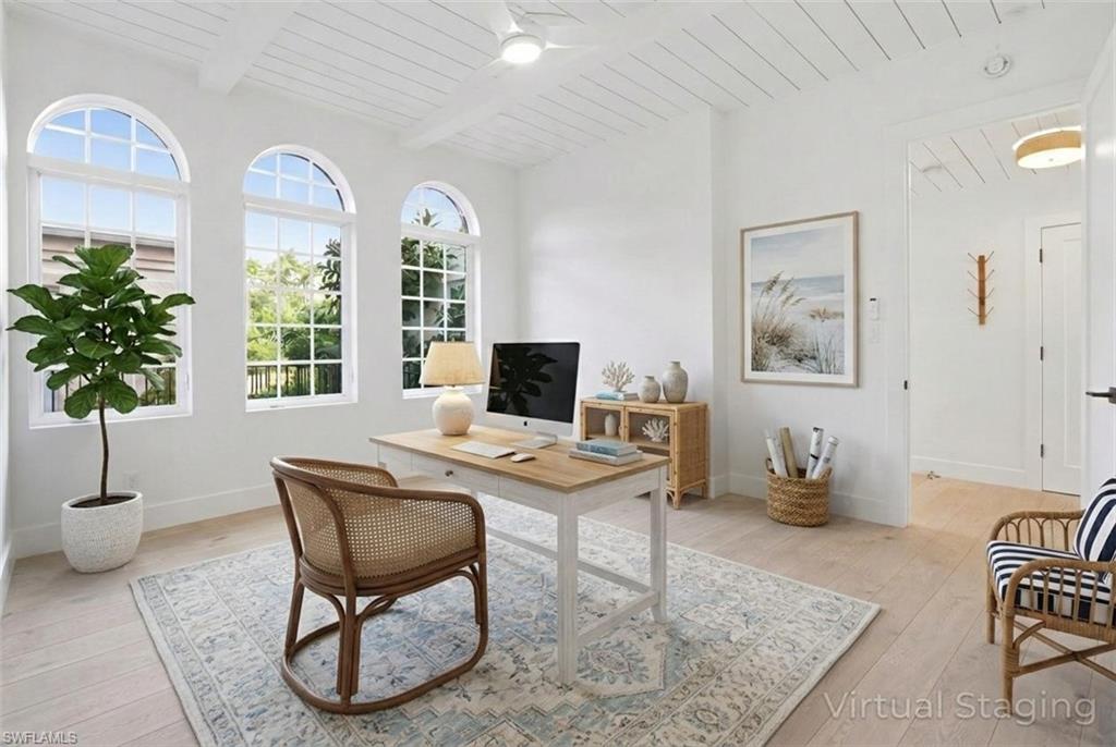 VENETIAN VILLAS - Residential