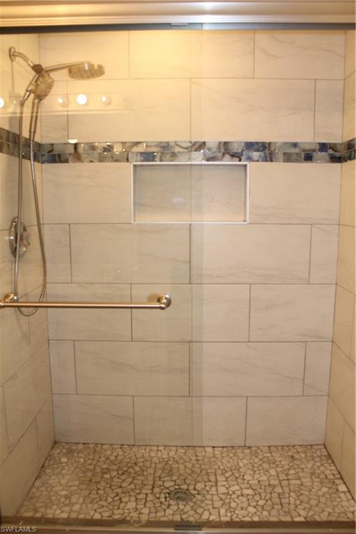 COLONY - Residential