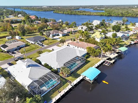 2008 Bahama Ave, Fort Myers, FL 33905 - MLS#: 224099784