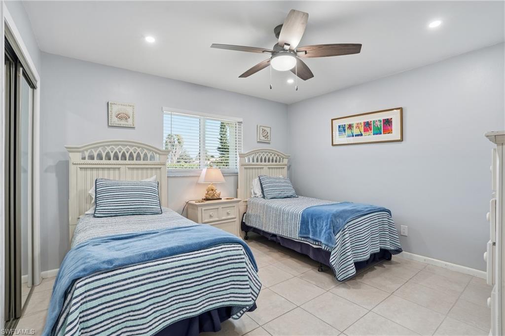 NAPLES PARK - Residential