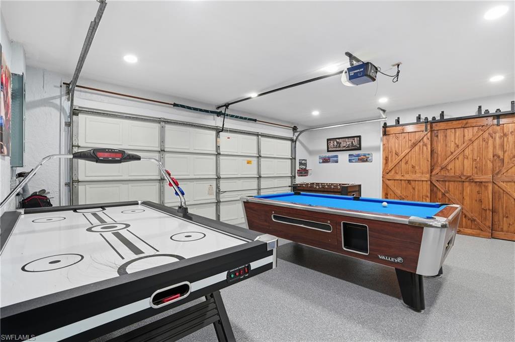 NAPLES PARK - Residential