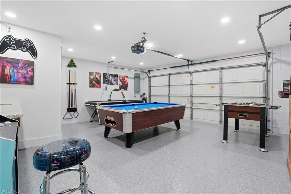 NAPLES PARK - Residential