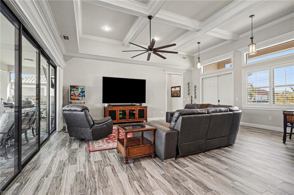 EAGLE'S LANDING ESTATES - Residential