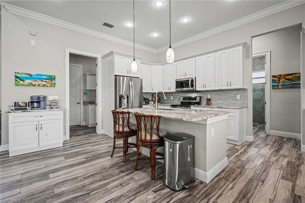 EAGLE'S LANDING ESTATES - Residential