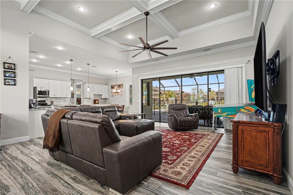 EAGLE'S LANDING ESTATES - Residential