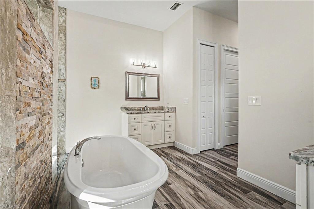 EAGLE'S LANDING ESTATES - Residential