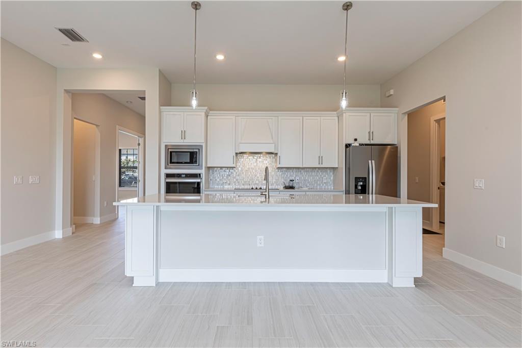 AVALON PARK - Residential