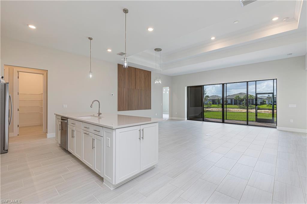 AVALON PARK - Residential