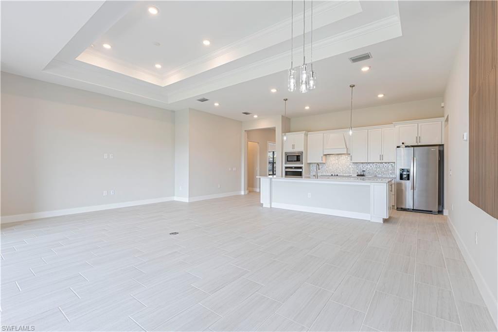 AVALON PARK - Residential