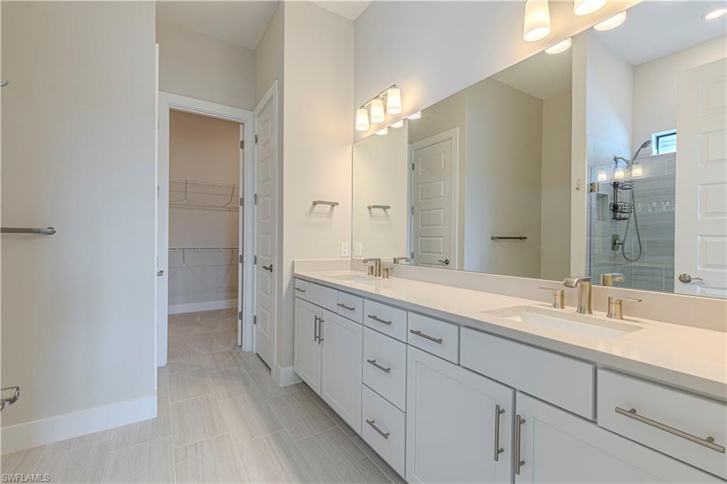 AVALON PARK - Residential