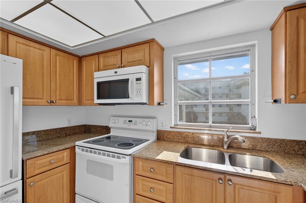 HIGH POINT - Residential Lease