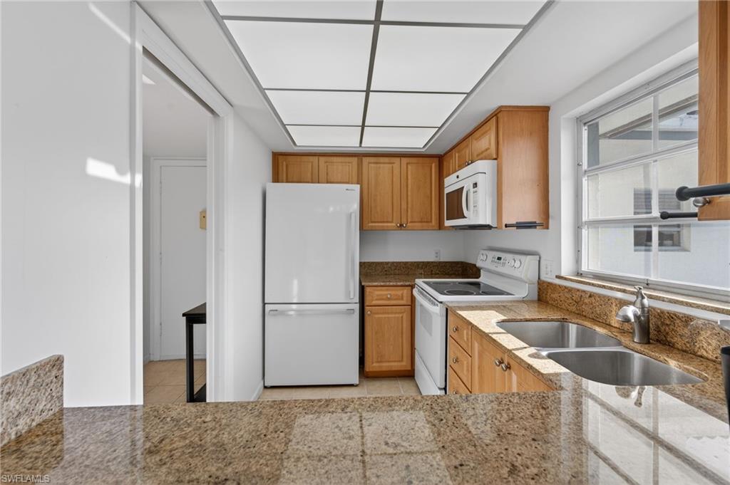 HIGH POINT - Residential Lease