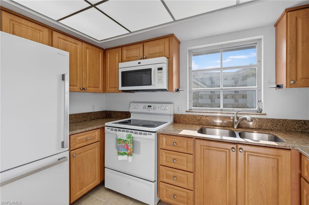 HIGH POINT - Residential Lease