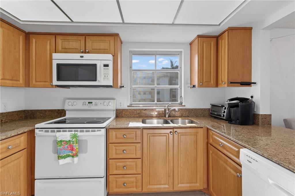 HIGH POINT - Residential Lease