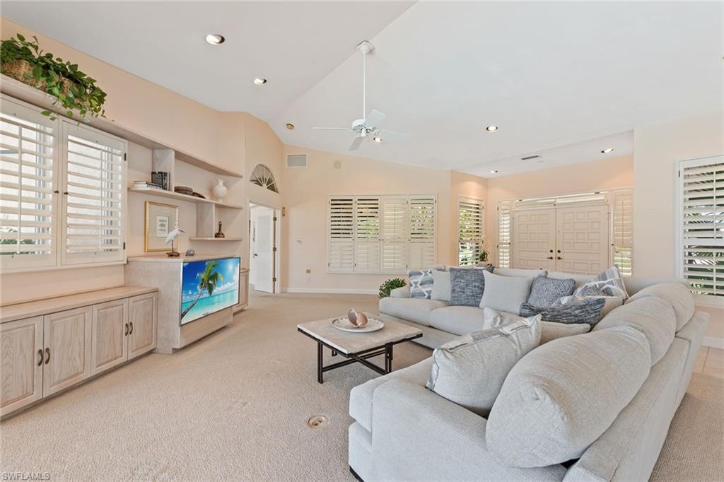 ESTATES - Residential