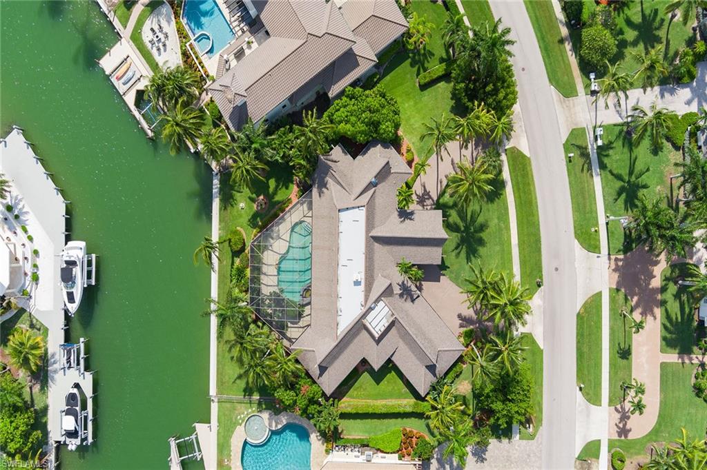 ESTATES - Residential