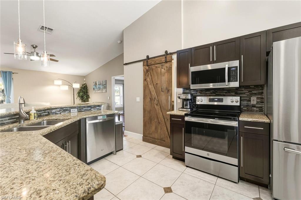 GOLDEN GATE ESTATES - Residential