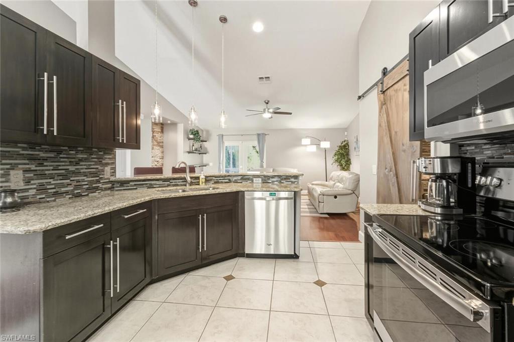 GOLDEN GATE ESTATES - Residential