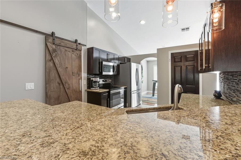 GOLDEN GATE ESTATES - Residential