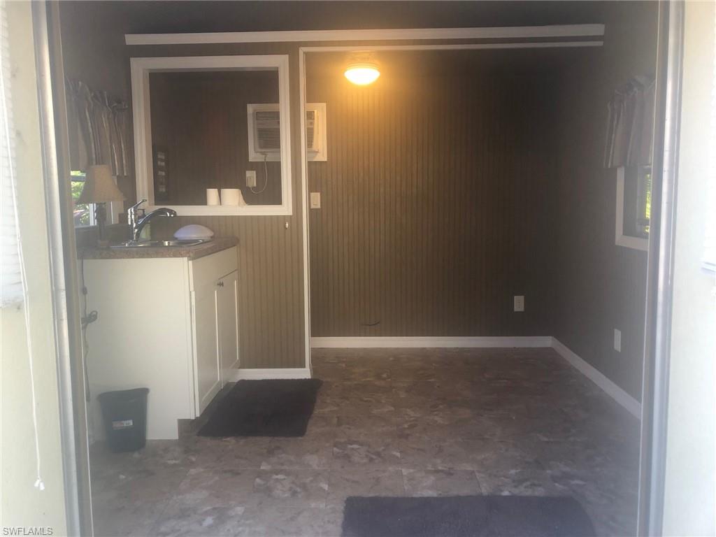 PELICAN LAKE RV RESORT - Land