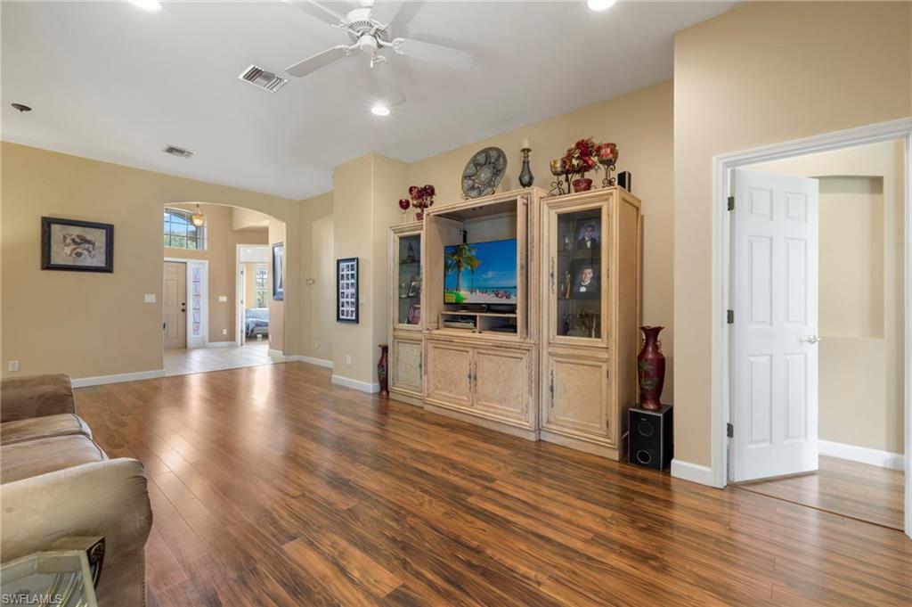 STONEYBROOK - Residential