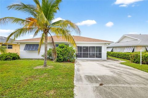 160 San Salvador ST NAPLES FL 34113