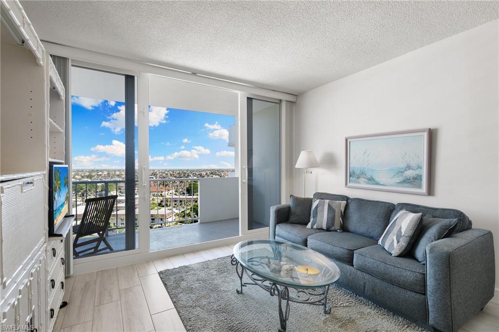 ADMIRALTY HOUSE - Residential