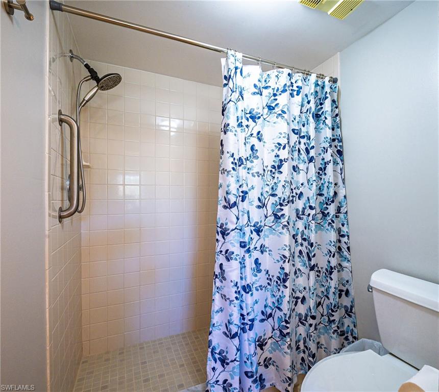 CHATHAM SQUARE - Residential