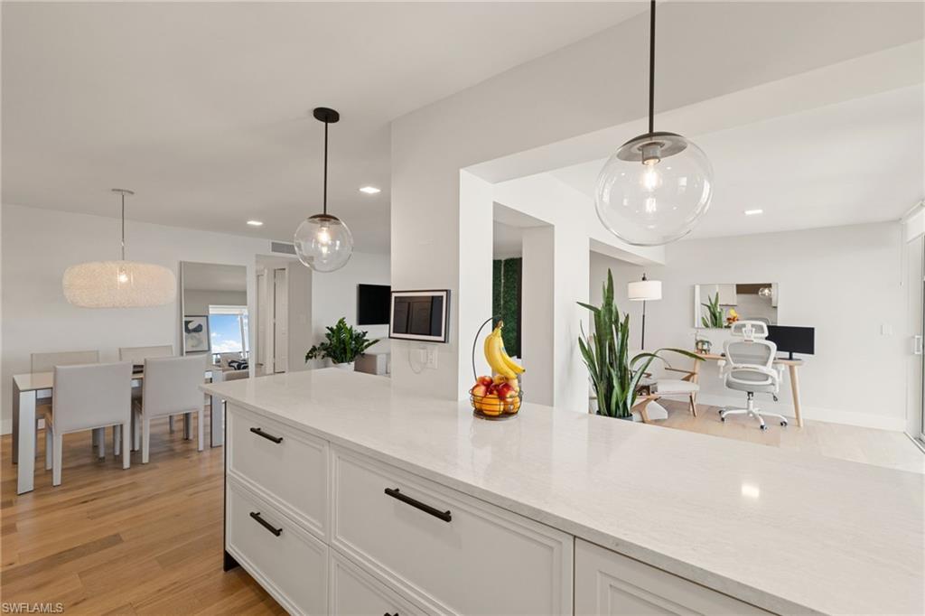 VENETIAN COVE CLUB - Residential