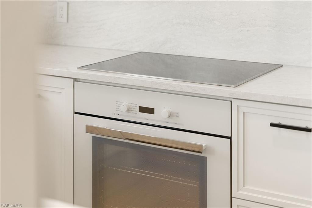 VENETIAN COVE CLUB - Residential