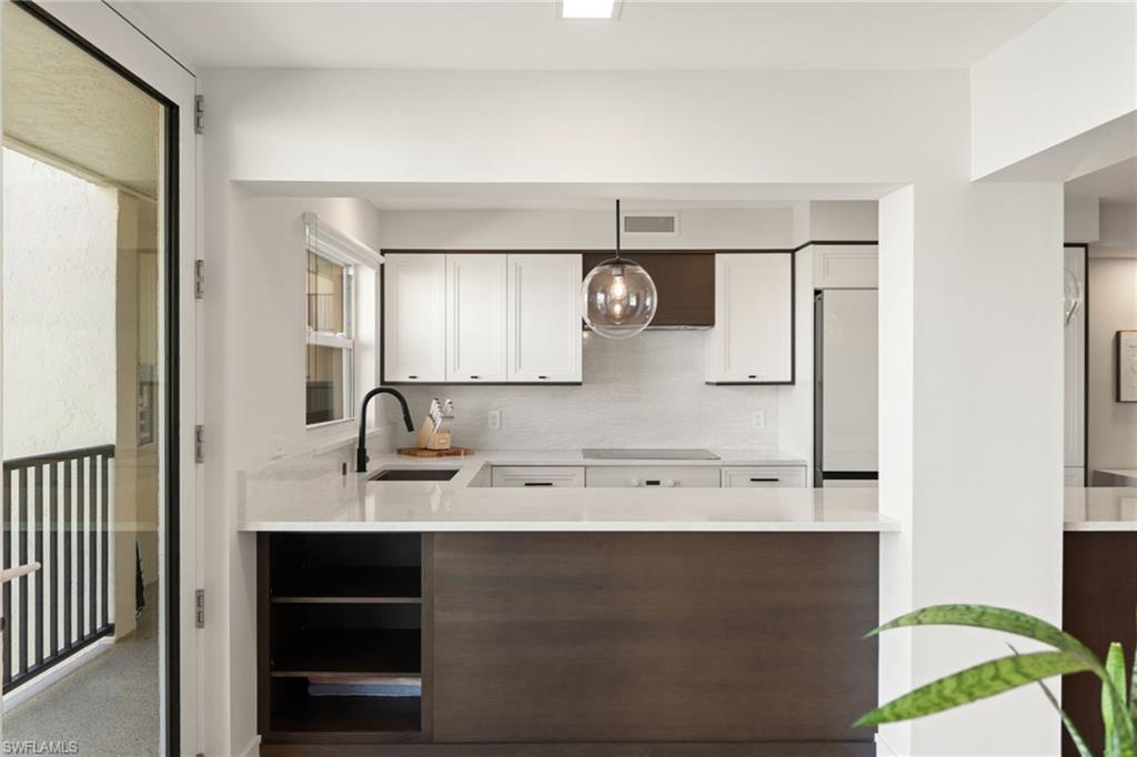 VENETIAN COVE CLUB - Residential