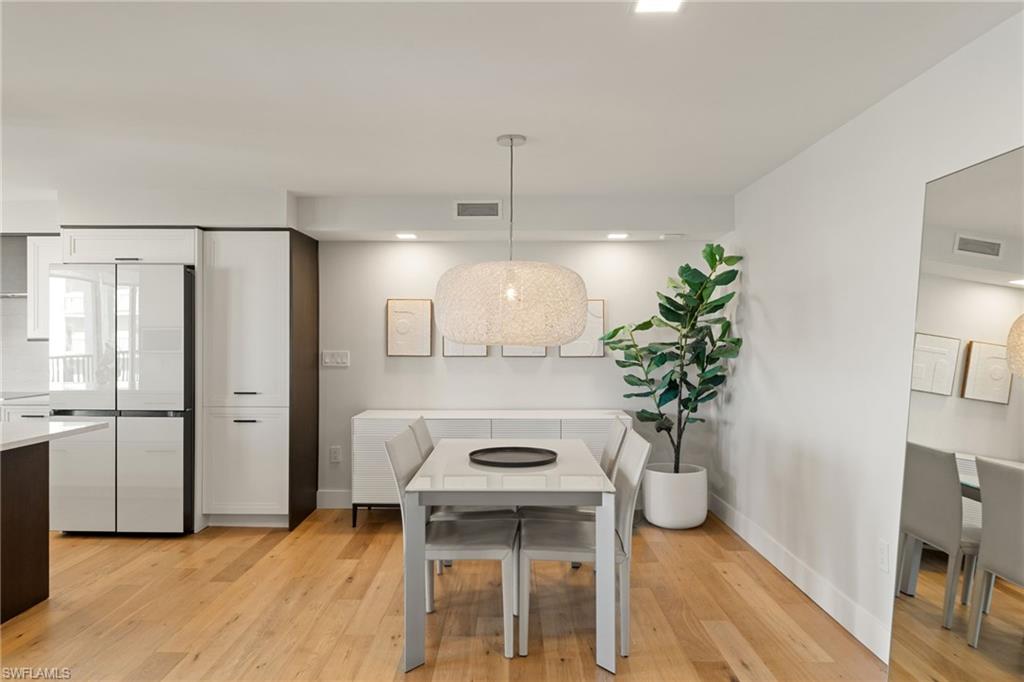 VENETIAN COVE CLUB - Residential