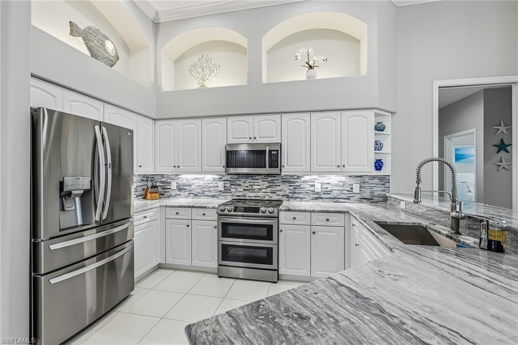 MARCO ISLAND - Residential